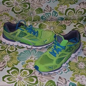 Puma lime green running sneakers